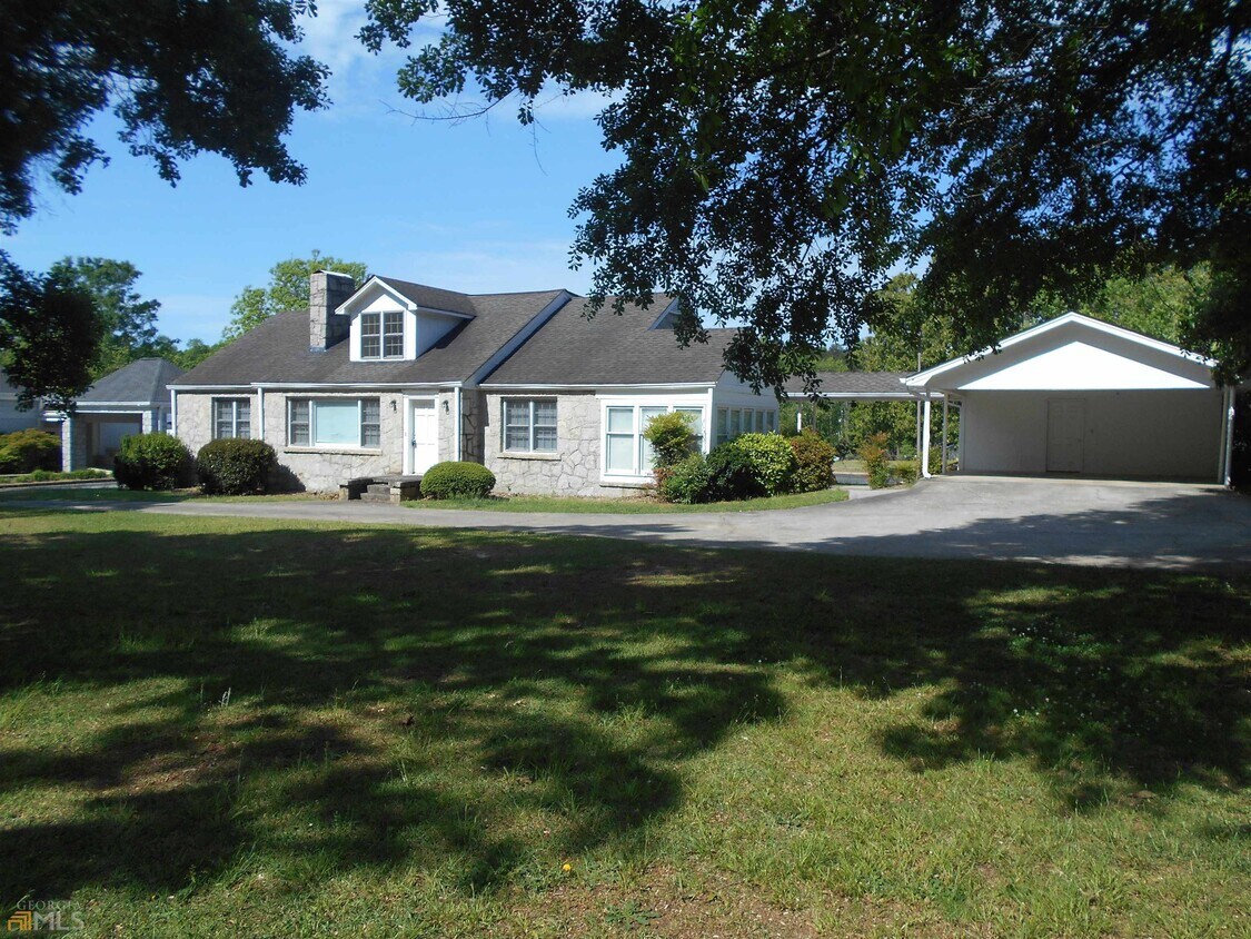 2920 GA212, Conyers, GA 30094 House Rental in Conyers, GA