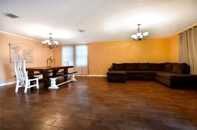 Building Photo - 608 Marbury Way