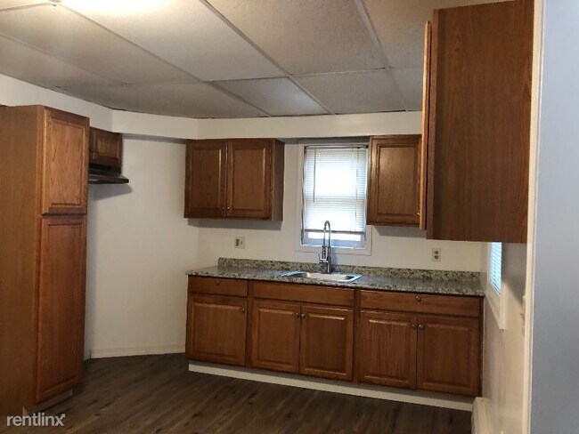 Building Photo - 2 br, 1 bath House - 258 A Sitgreaves St