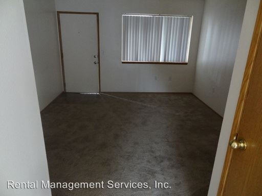 Building Photo - 131 SE 151st Ave