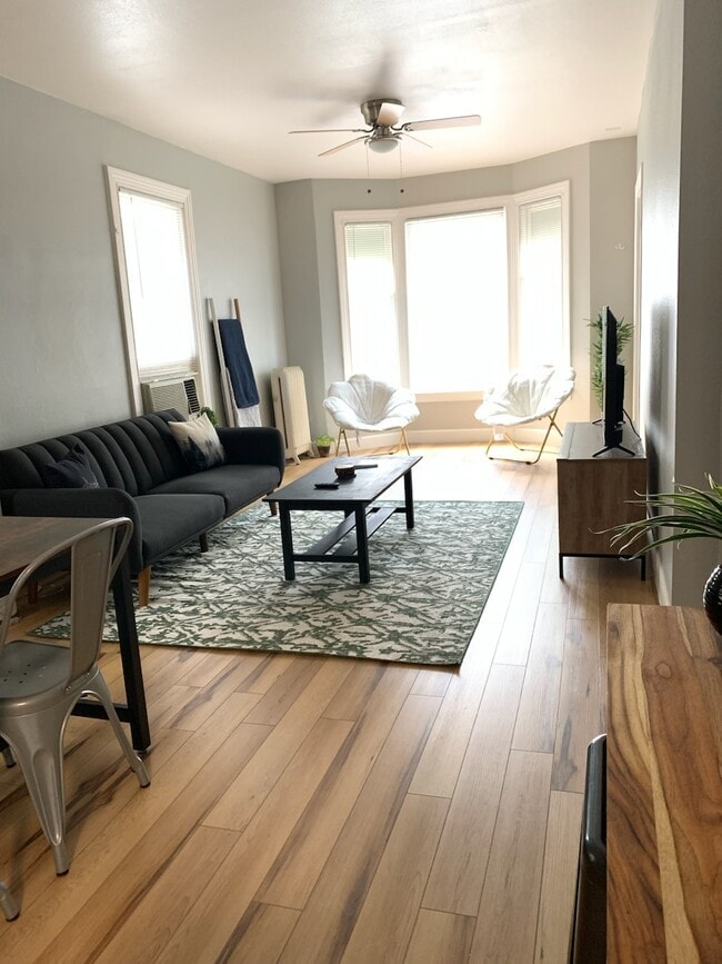 Family Room - 725 N Tejon St