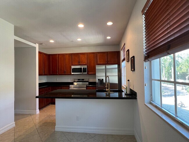 Foto del edificio - 1833 NW 12th St