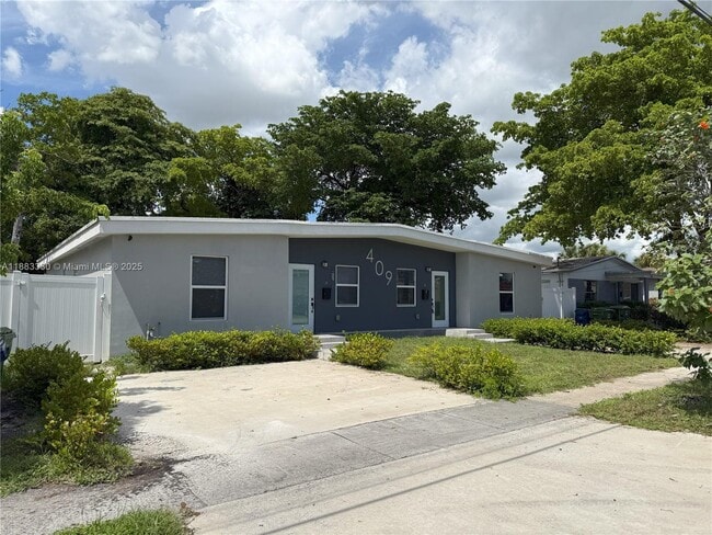 Building Photo - 409 NW 4th Ave