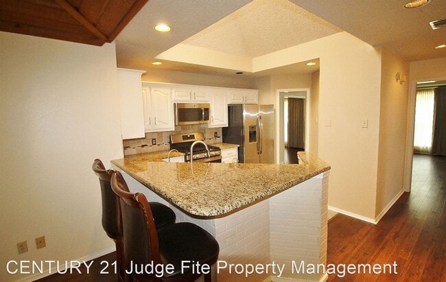 Building Photo - 3 br, 2 bath House - 906 Moore Street
