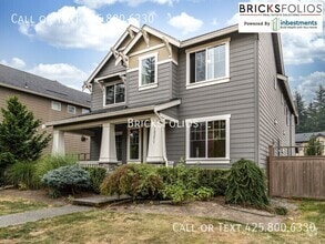 Building Photo - 10251 Eastridge Dr NE