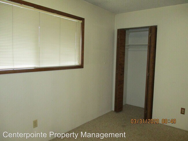 Foto del edificio - 2 br, 1 bath Apartment - 1664 SE Douglas Ave.