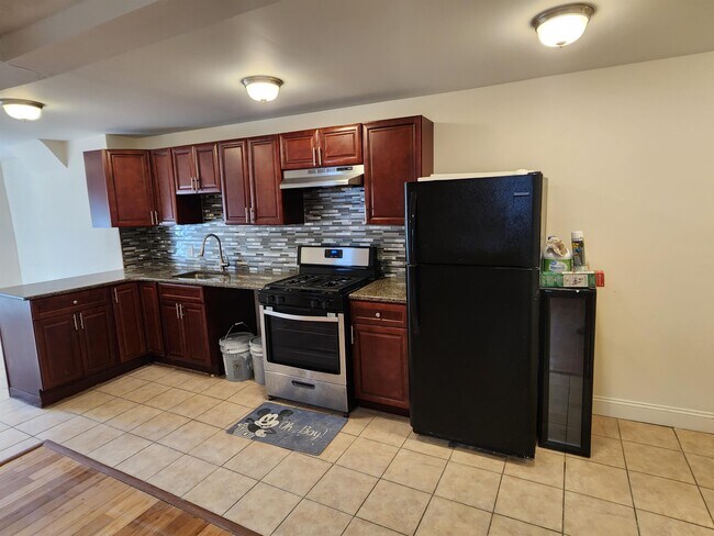 Building Photo - 205-207 S Hyde Park Ave