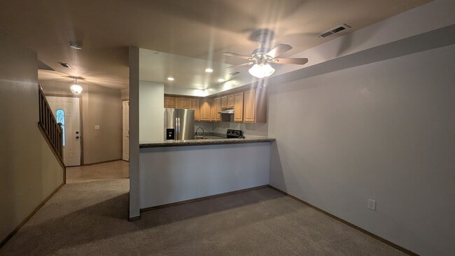 Foto del edificio - 2024 104th St SW