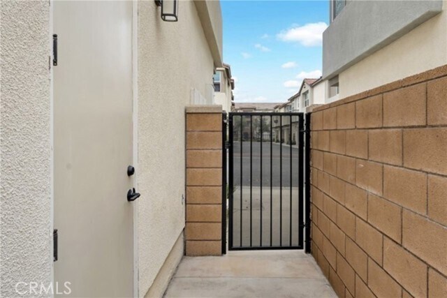 Building Photo - 9525 Retreat Pl