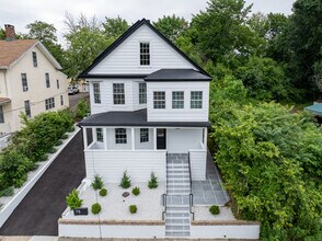 Building Photo - 75 Asylum St