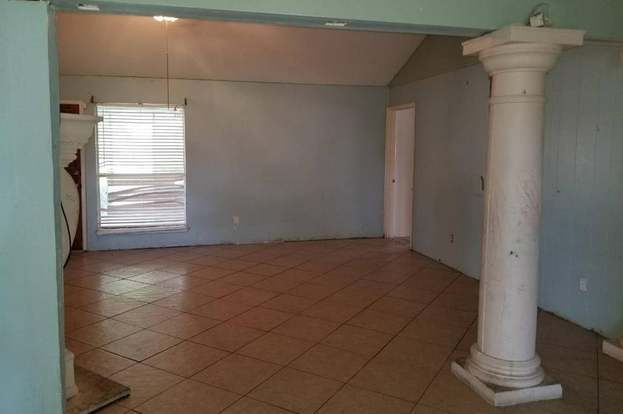 Building Photo - 19610 Mallard Lake Ln