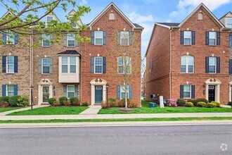 Building Photo - 1922 Georgetown Dr