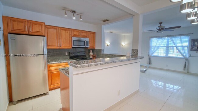 Foto del edificio - 1520 N Andrews Ave