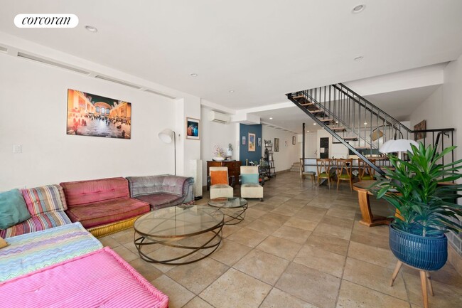 Foto del edificio - 517 E 84th St