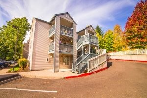 Foto principal - 8045 SW Hall Blvd