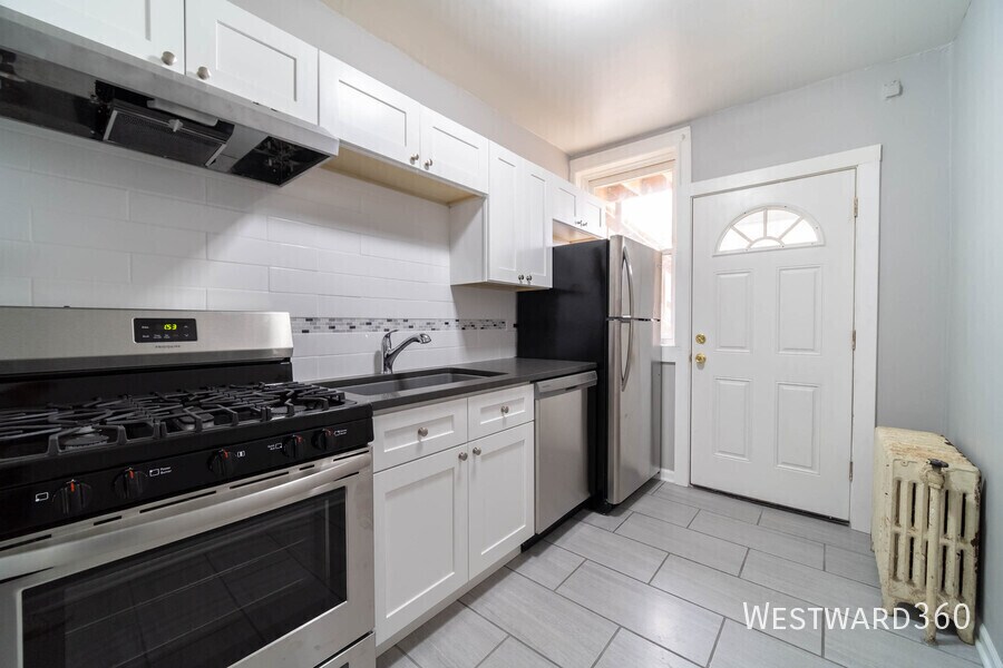 Foto principal - 6510 N Hamilton Ave