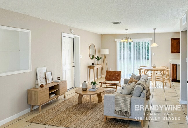 Foto del edificio - 3202 Needles Dr