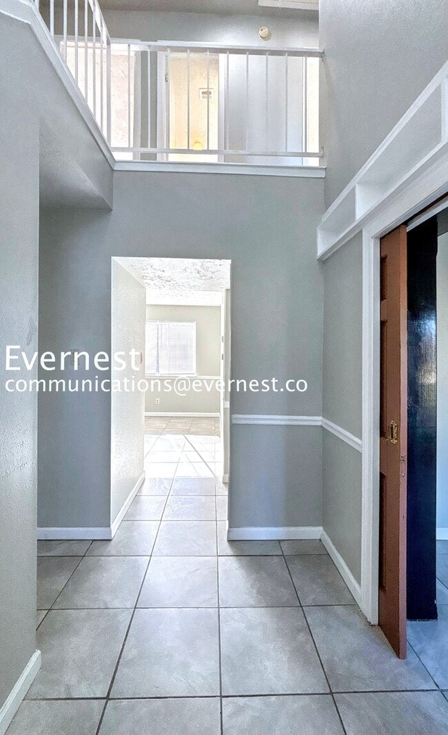 Foto del edificio - 2315 Hampton Rd