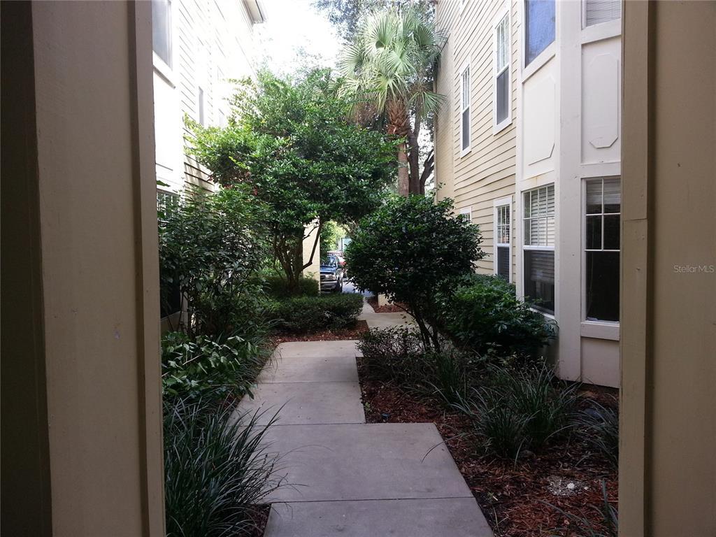 Primary Photo - 416 Summit Ridge Pl