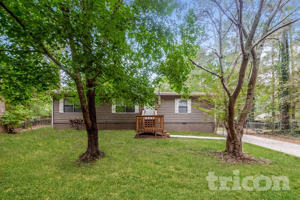 Foto principal - 4185 Bradley Dr SW