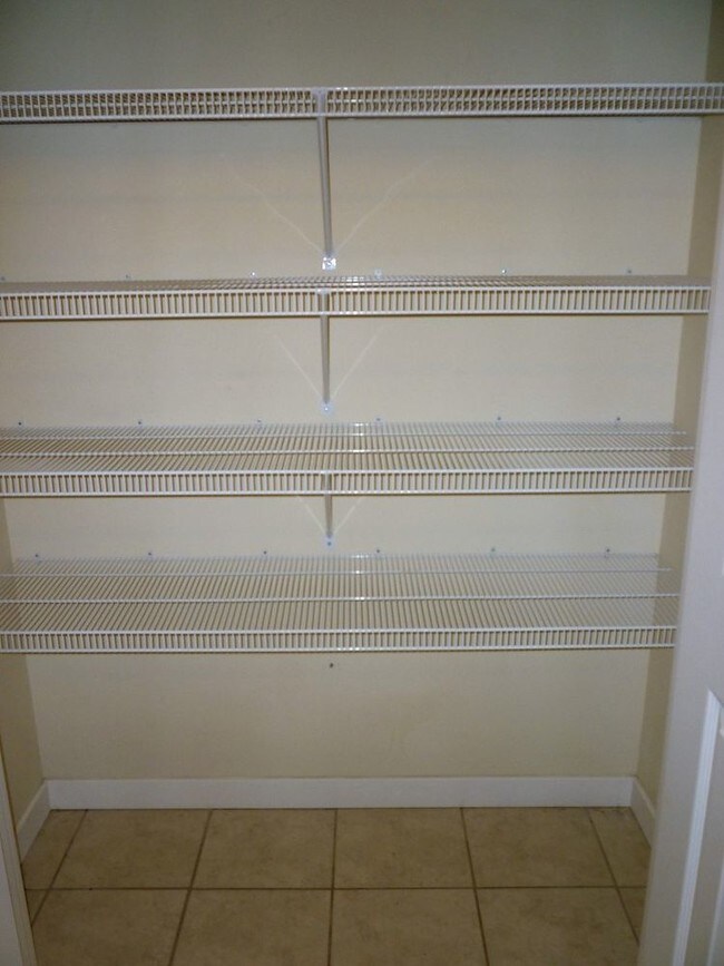 Foto del edificio - Spacious NE Bend Duplex