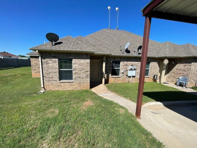 Foto del edificio - 285-287 Harmony Rd
