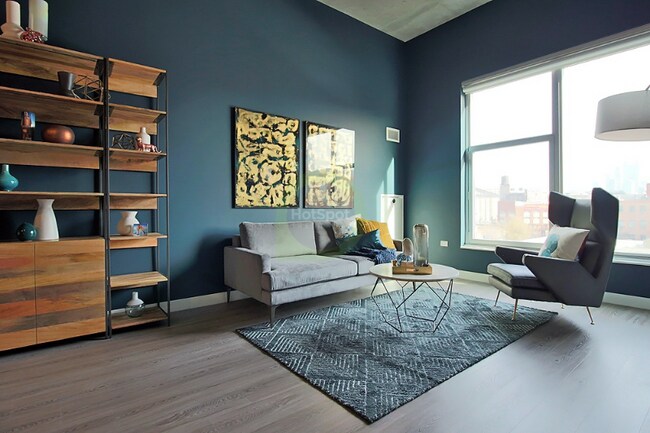 Photo - 709 N Milwaukee Ave Apartment