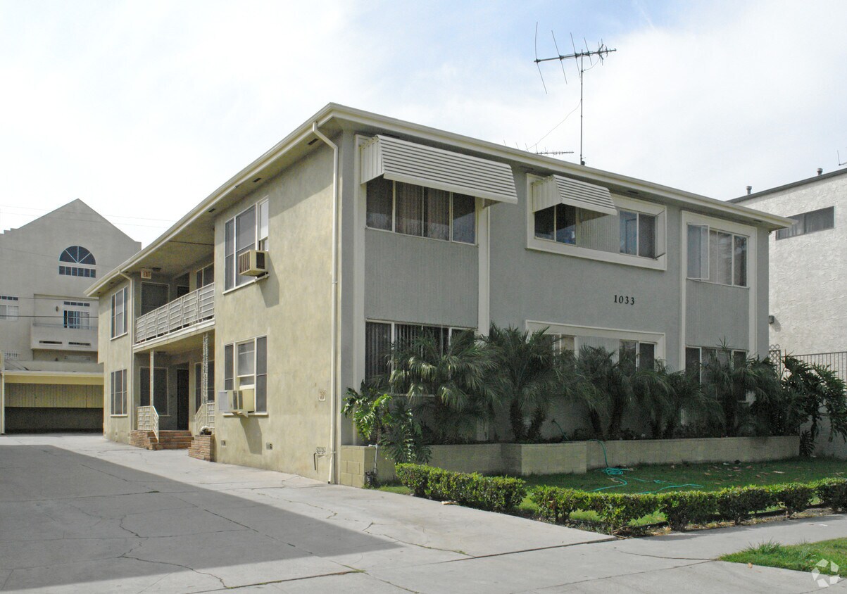 Primary Photo - 1033 S Sherbourne Dr