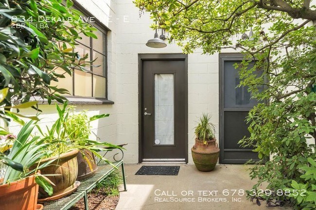 Foto del edificio - 834 DeKalb Ave NE