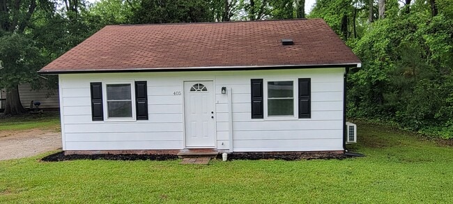 Building Photo - 405 Blyth Rd