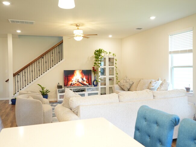 Building Photo - 95 Snowy Plover Ln