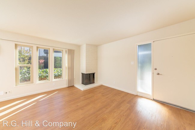 Building Photo - 2045-2047 Vanderslice Ave