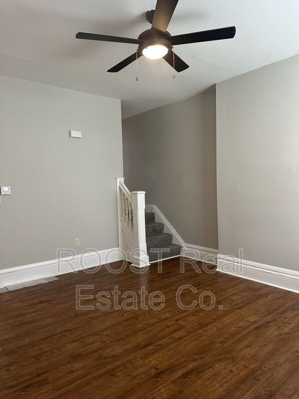 Foto del edificio - 245 Miller Ave