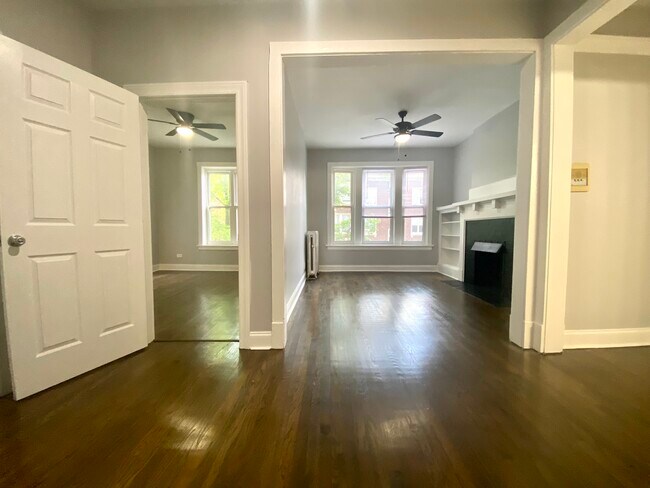 1253 Unidad de muestreo Rosemont de 2 camas - 6257 N Lakewood Ave