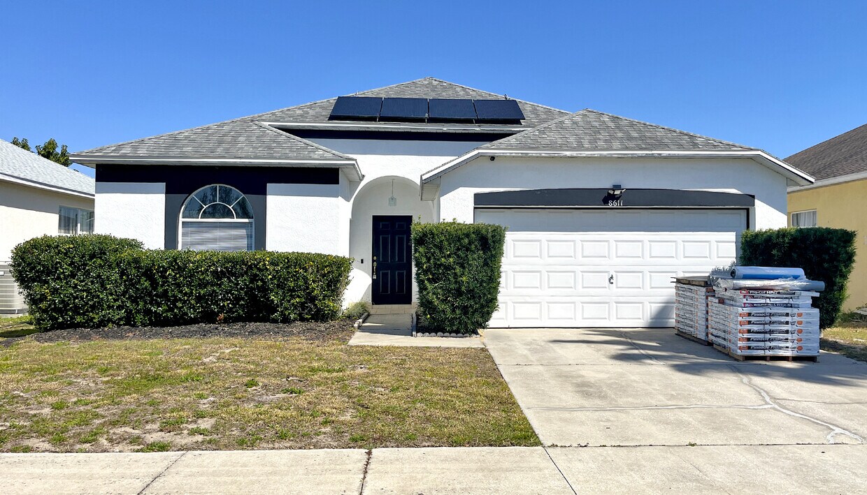 Primary Photo - 8611 Wellington Loop