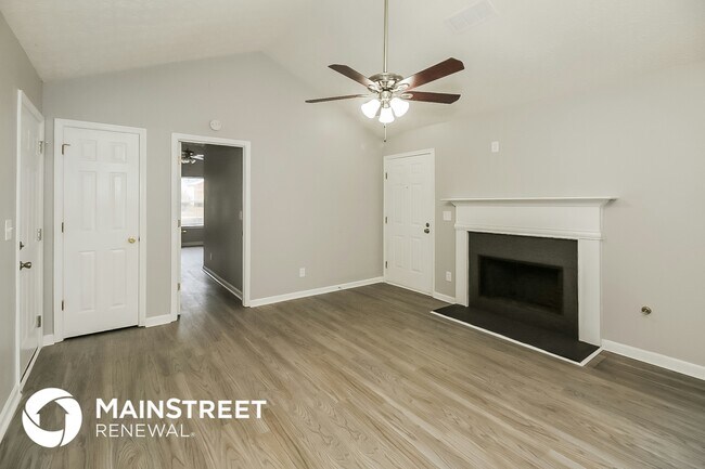 Building Photo - 358 Autumn Lake Dr