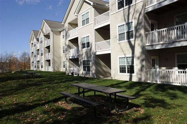 Building Photo - 5000 Walker's Trail