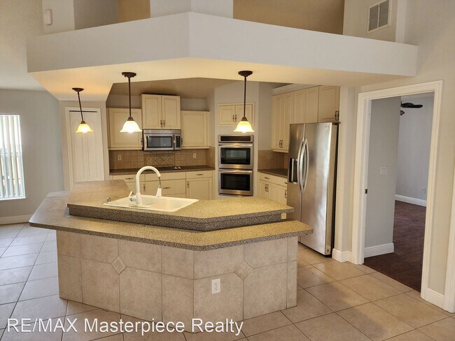Foto del edificio - 4 br, 2 bath House - 3960 SW Hablow St