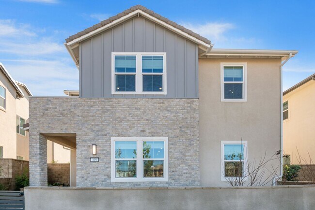 Foto del edificio - Beautiful 5bed/4bath for Rent Home at Great Park