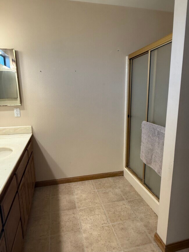 Foto del edificio - 305 Chaplin Cir