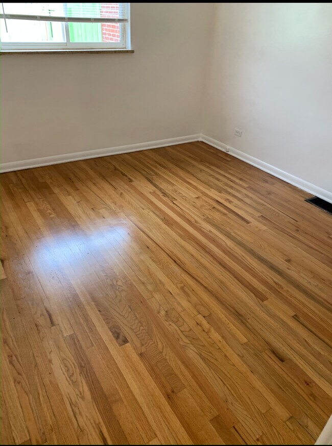 Foto del edificio - 165 E Oxford Ave