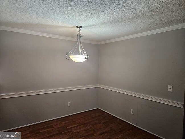 Building Photo - 2520 Huntingdon Chase
