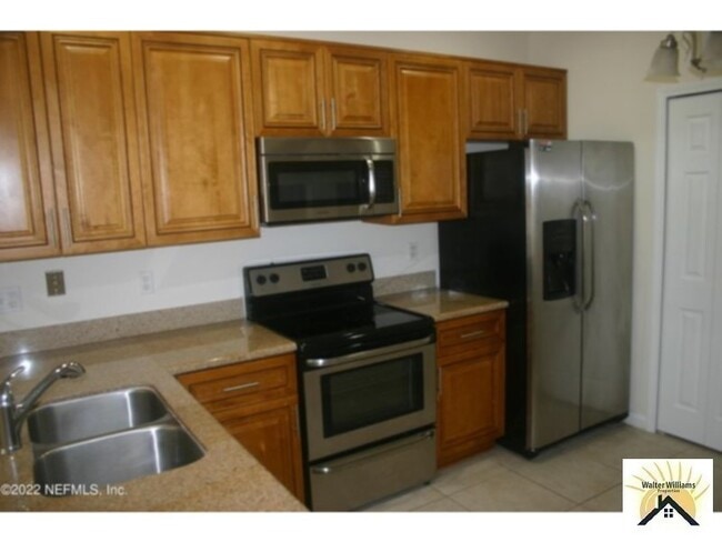 Foto del edificio - 2/2.5 townhome