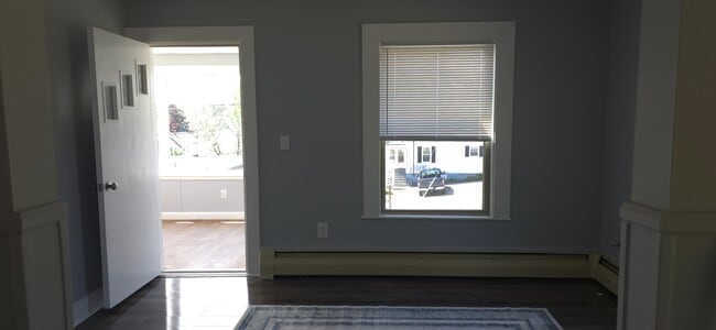 Foto del edificio - 257 Webber Ave