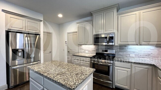 Building Photo - 2309 Jameson Ln