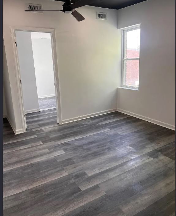 Foto del edificio - N Curley