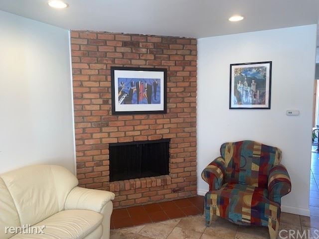 Building Photo - 2 br, 1 bath House - 1795 W Glenoaks Ave