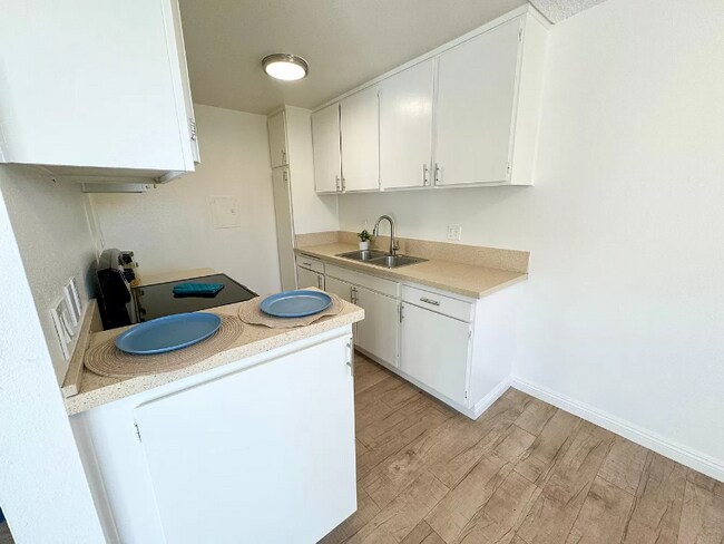 Building Photo - 8131 San Angelo Dr