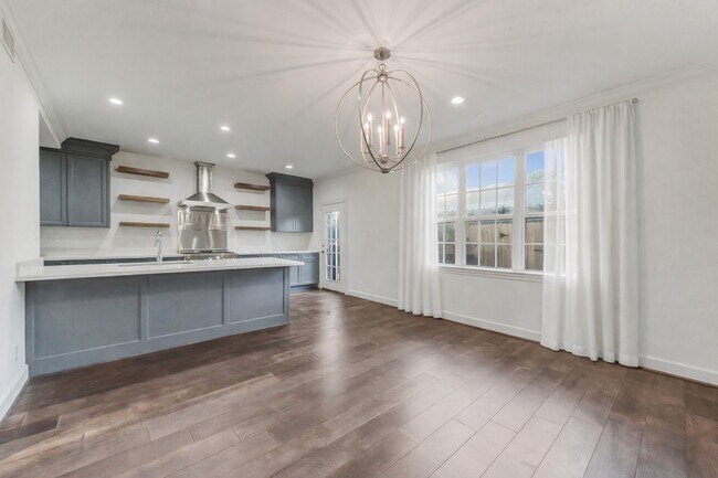 Foto del edificio - 7505 Brompton St