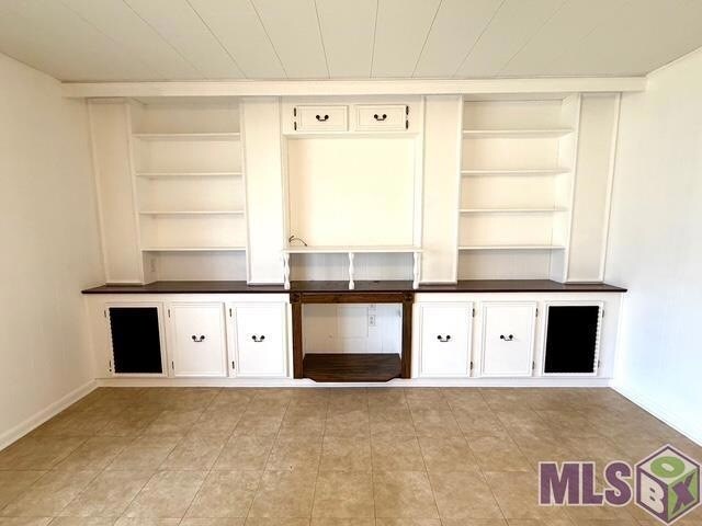 Foto del edificio - 43063 Black Bayou Rd